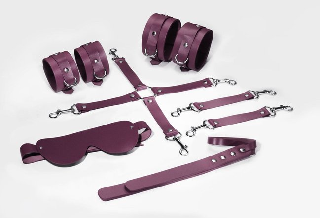 Набір Feral Feelings BDSM Kit 5, наручники, поножі, конектор, маска, паддл SO8274 фото