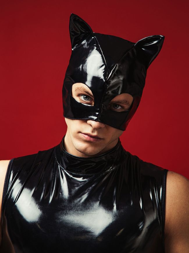 Лакована чорна маска D&A Кіт SO6762 фото