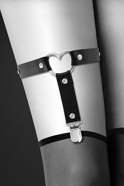 Гартер на ногу Bijoux Pour Toi - WITH HEART сексуальная подвязка с сердечком, экокожа SO2222 фото