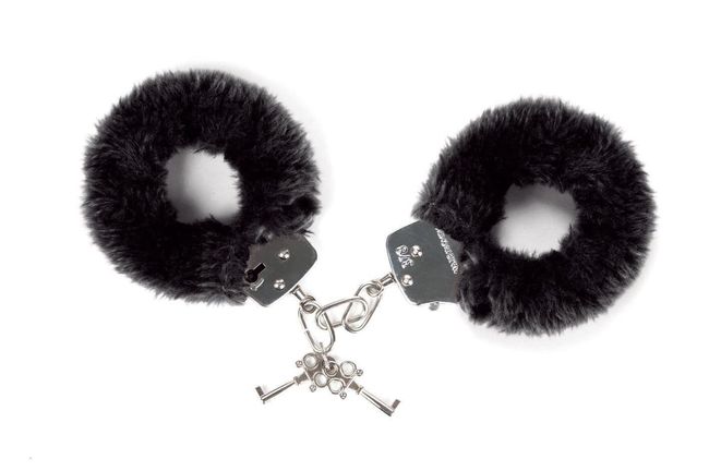 Metal handcuffs with plush finish Love To Love ATTACH ME Black One Size