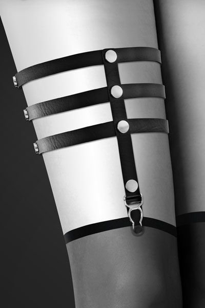 Сексуальна підв'язка-гартер на ногу з екошкіри Bijoux Pour Toi - 3 THONGS SO2219 фото