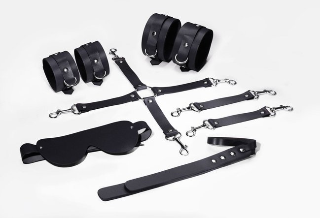 Набір Feral Feelings BDSM Kit 5, наручники, поножі, конектор, маска, паддл SO8272 фото